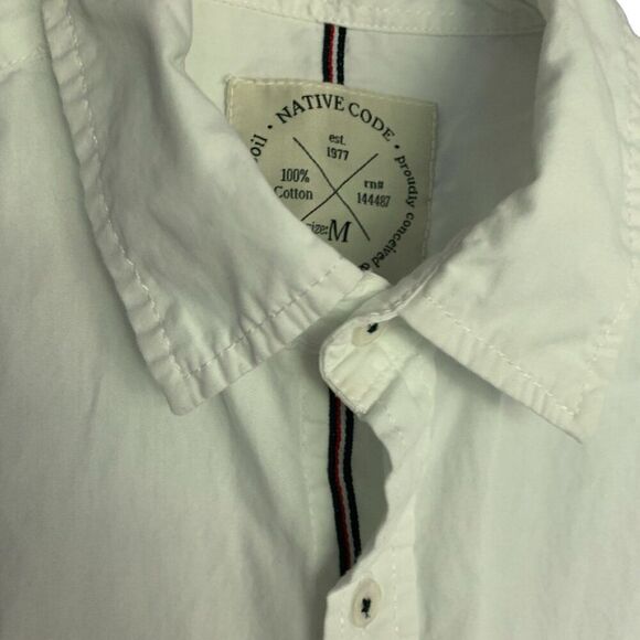 Native Code Boys Button Down White Short Sleeve Shirt Button Details Sz Medium - Picture 3 of 12